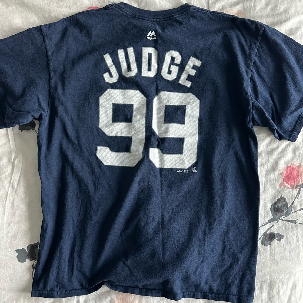 Majestic New York Yankees Aaron Judge Shirt